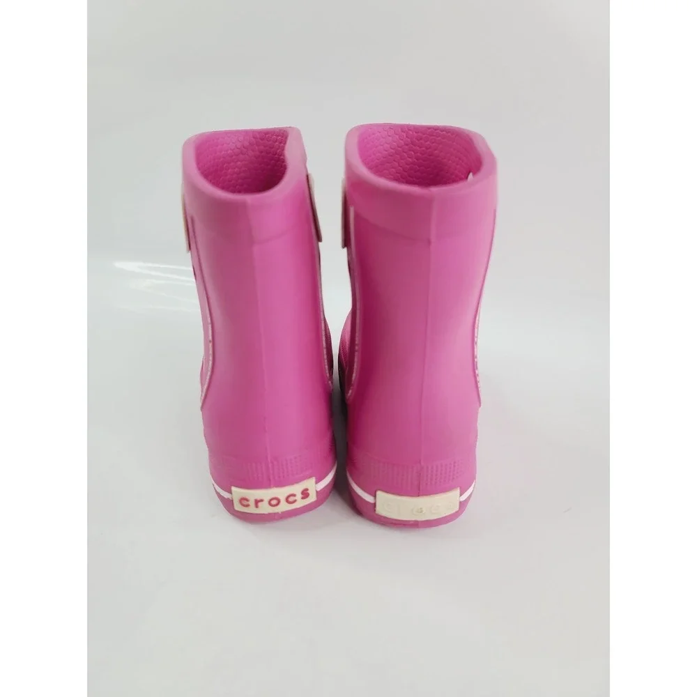 Crocs, Solid Slip-On Rubber‎ Casual Rubber Rain Boots, Girl, Size 6/7, Pink.